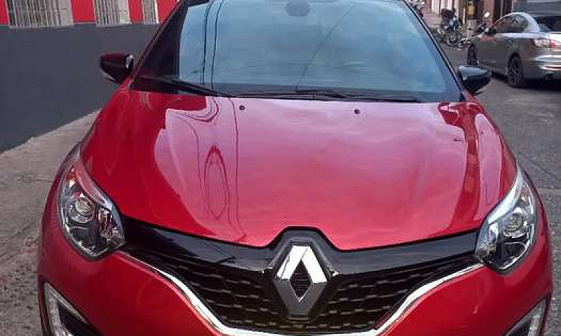 Renault Captur Versi...