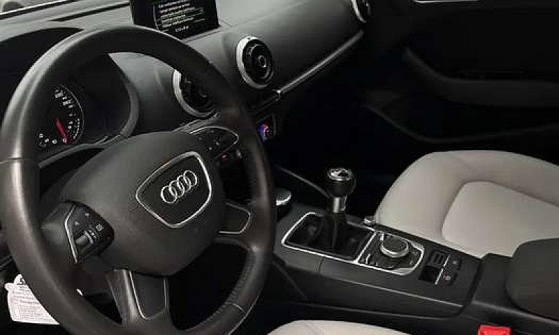 Audi A3 2015 1.8L Tu...