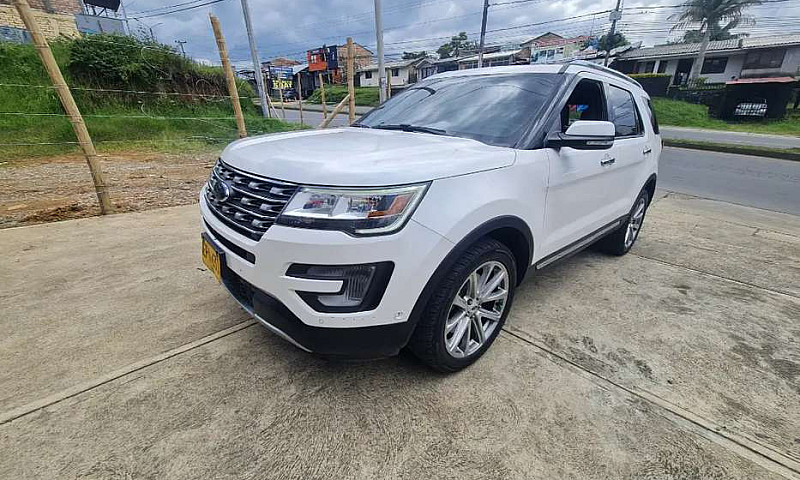 Ford Explorer Limite...