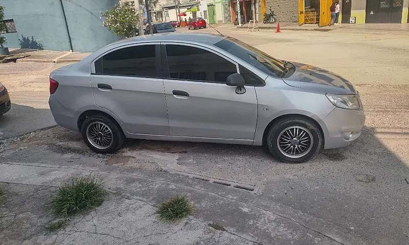 Vendo Chevrolet Sail...