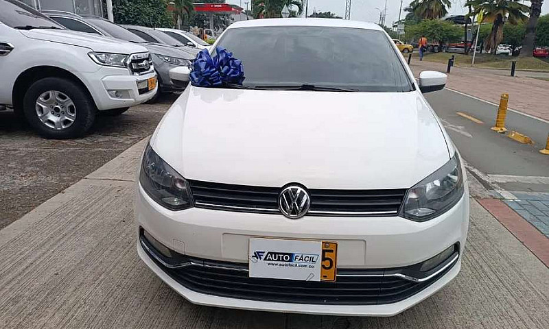 Volkswagen Polo 2015...