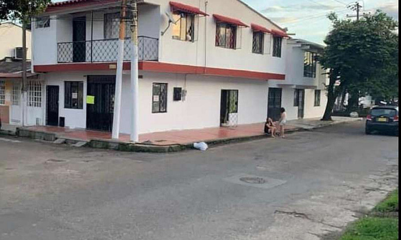 Se Vende Casa...