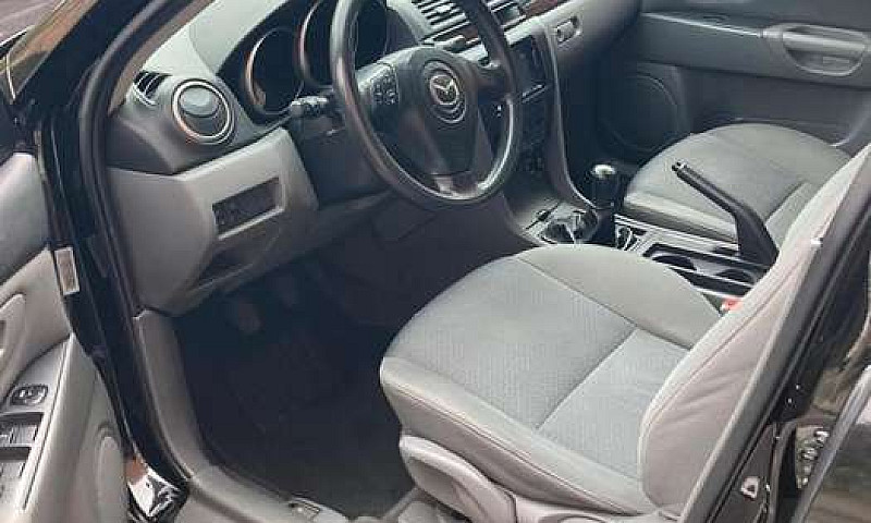 Mazda 3 Negro En Exc...