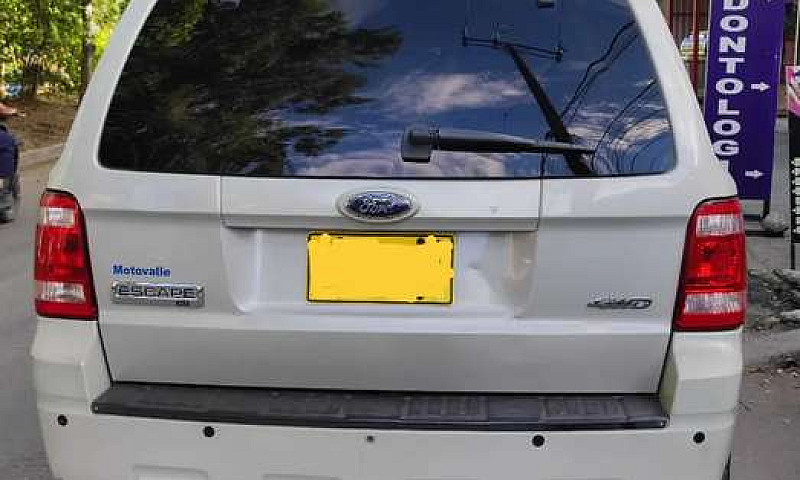Vendo Ford Escape Xl...