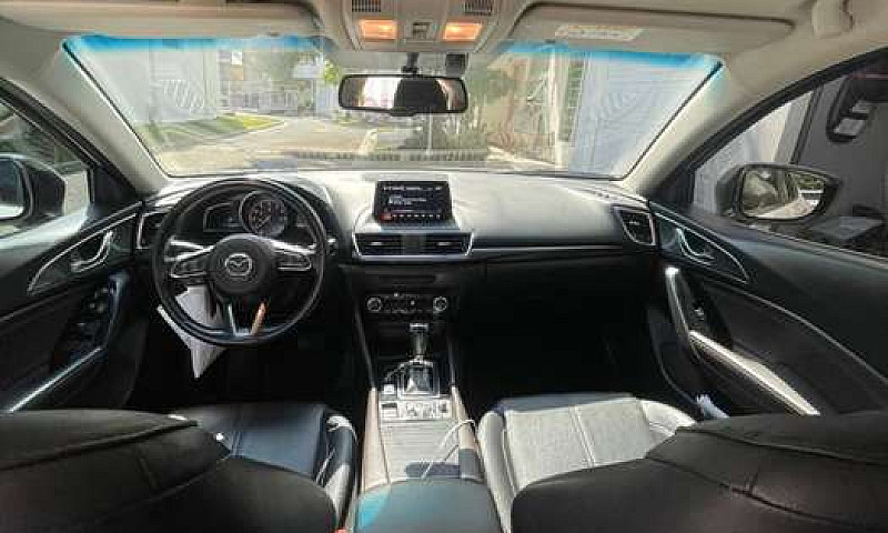 Mazda 3 Grand Tourin...