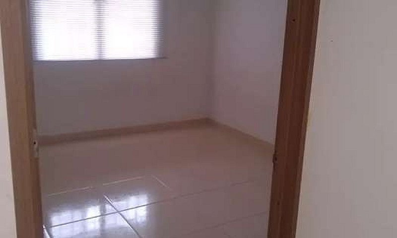 Se Arrienda Casa...