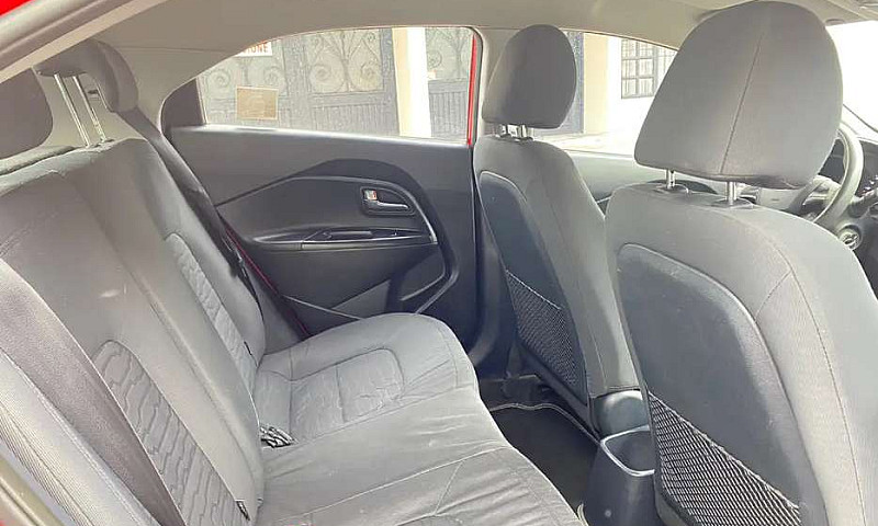 Vendo Kia Rio Space ...