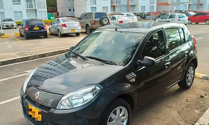 Carro Renault Sander...