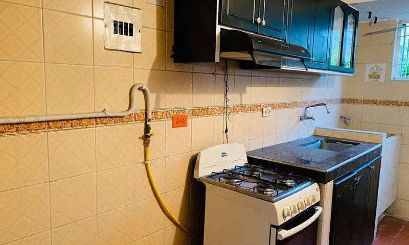 Arriendo Apto Rincón...