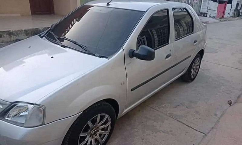 Vendo Renault Logan...