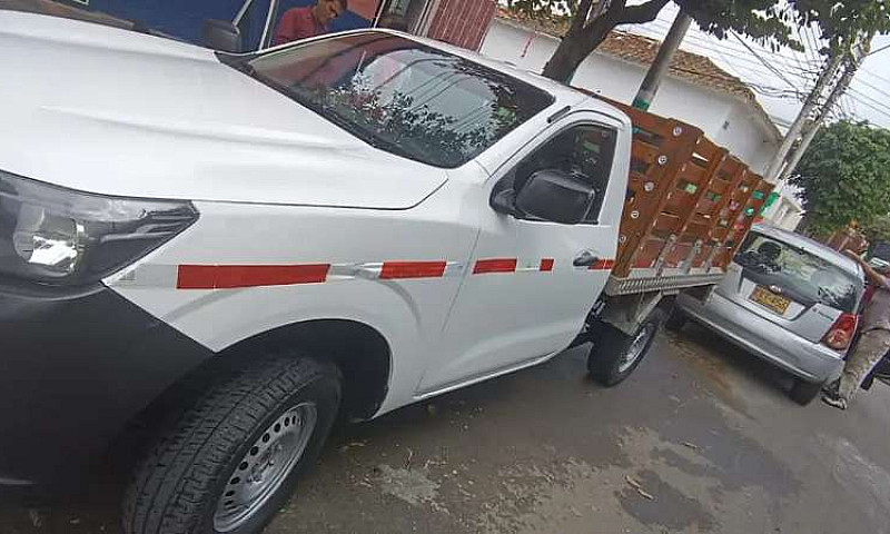 Nissan Frontier Esta...
