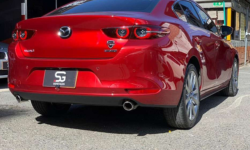 Mazda 3 Grand Tourin...