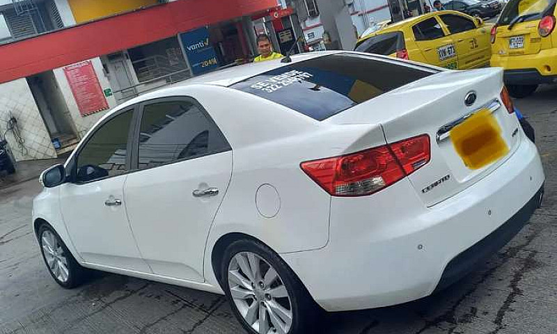 Vendo Kia Cerato For...