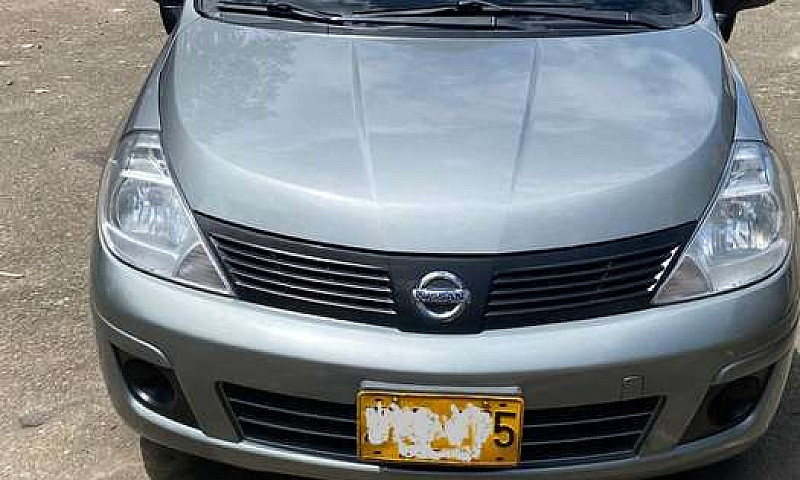 Nissan Tiida Como Nu...