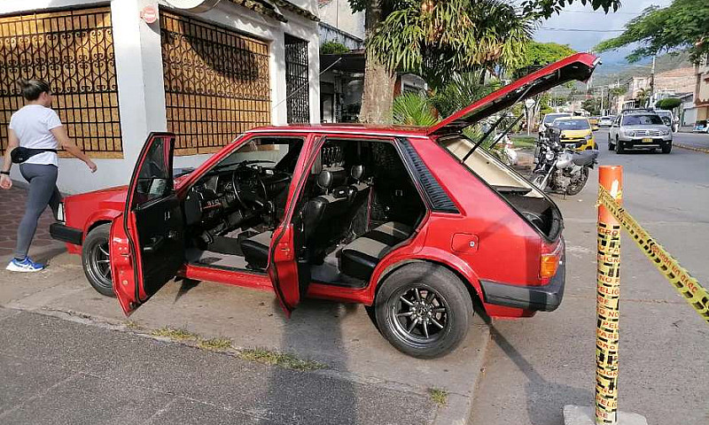Mazda 323 Mod 1985...