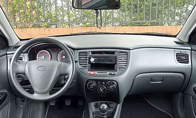 Kia Rio 2012...
