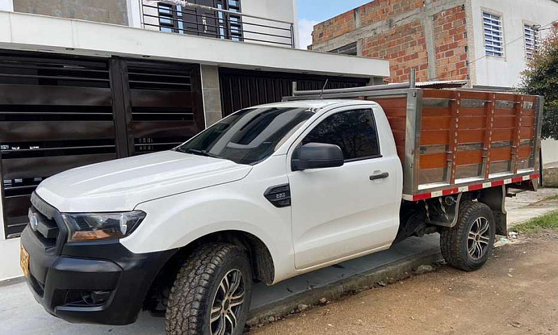 Ford Ranger 2.2 Esta...