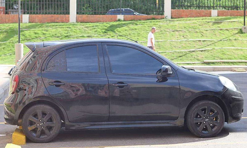 Nissan March Modelo ...