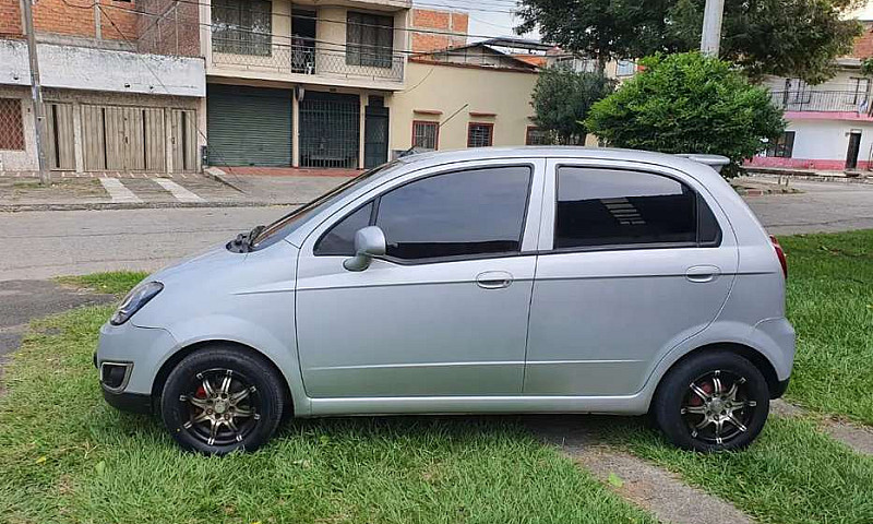 Vendo Chevrolet Spar...