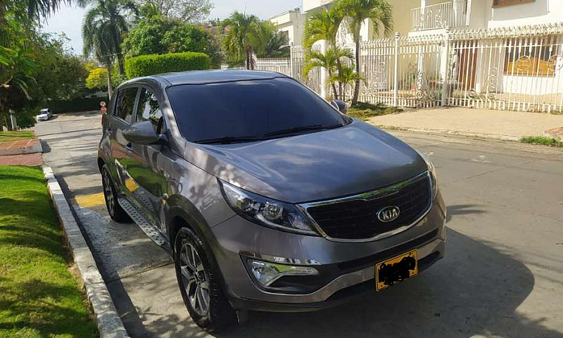 Vendo Kia Sportage R...