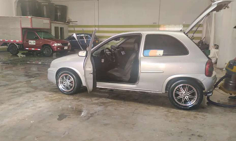 Vendo Corsa Active...