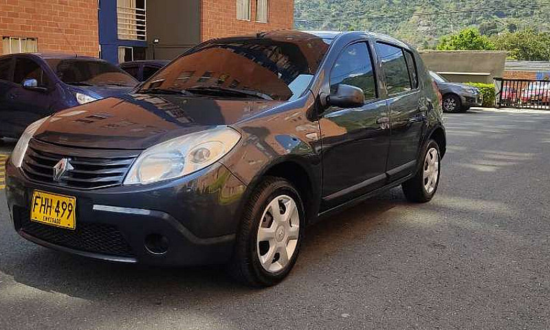 Renault Sandero...