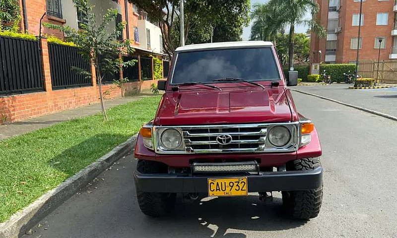 Toyota Macho 4.0Cc M...