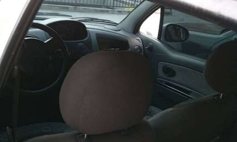 Carro Spark Life...
