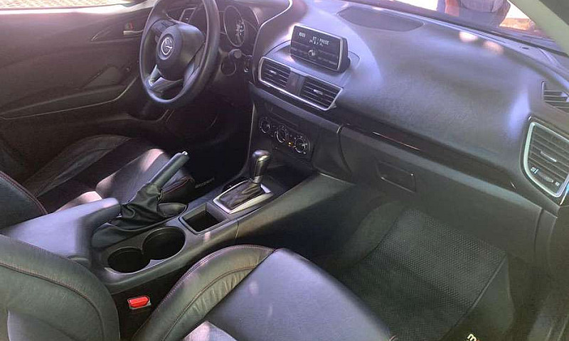 Mazda 3 Prime...