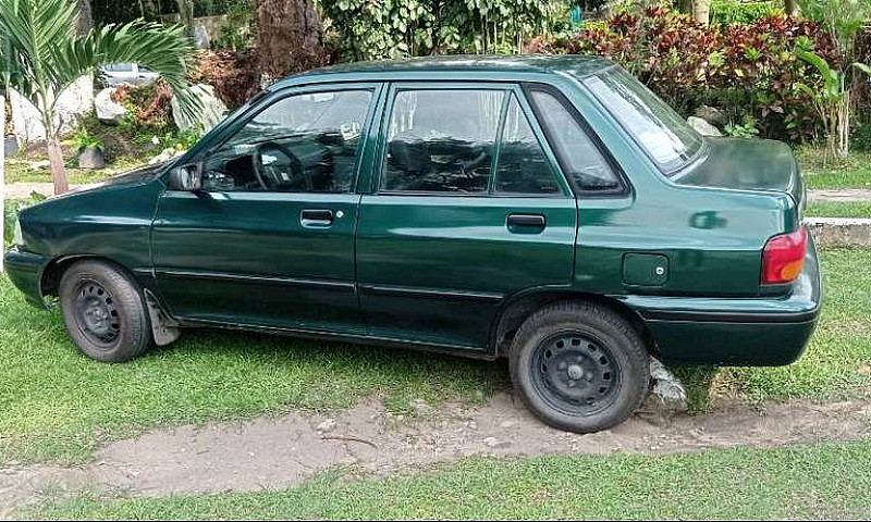 Se Vende Ford Festiv...