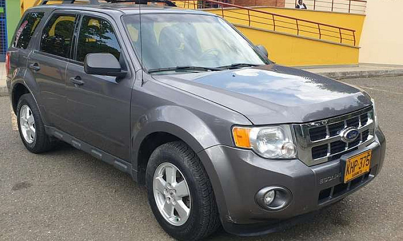 Ford Escape Xlt 2011...