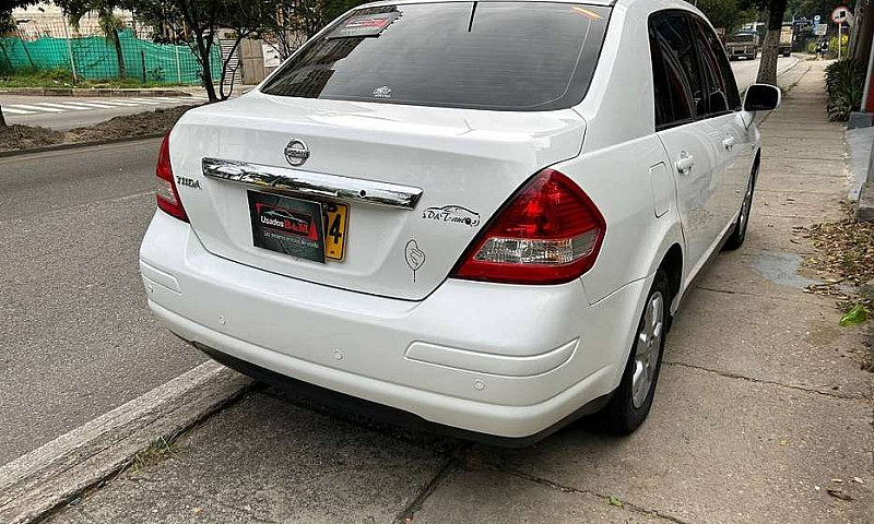 Nissan Tiida 2008...