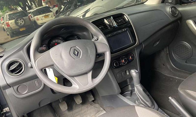 Renault Sandero 2018...