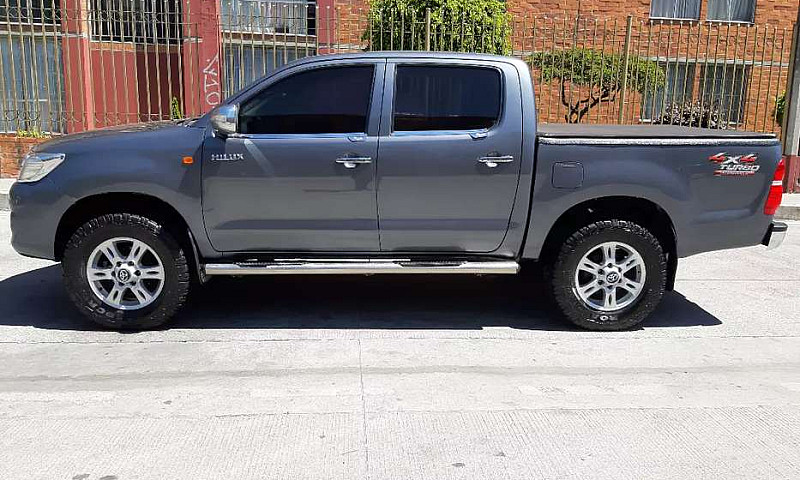 Toyota Hilux 2013 4X...