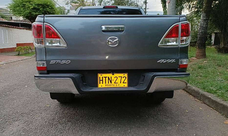 Mazda Bt50 2014 Dies...