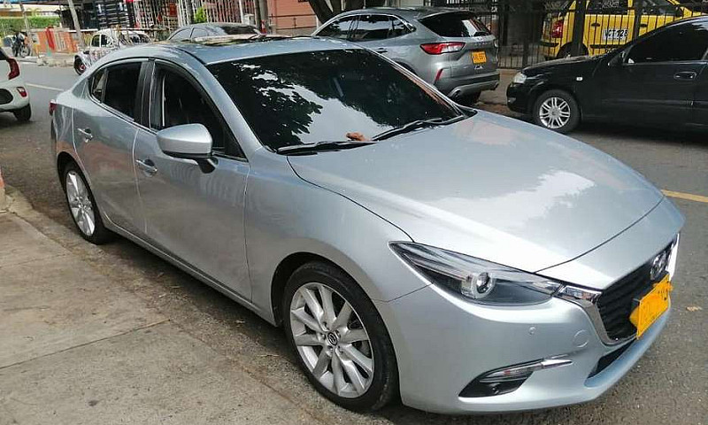 Mazda 3 Grand Tourin...