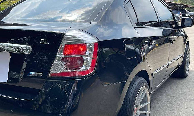 Nissan Sentra 2.0 Sl...