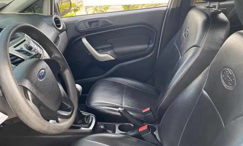 Ford Fiesta Se  Mode...