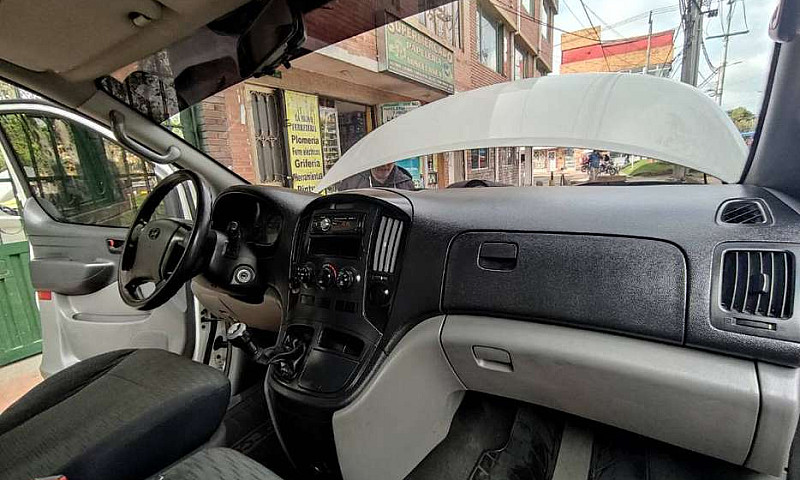 Hermosa Hyundai Star...