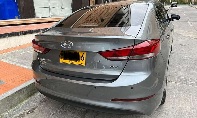 Hyundai Elantra 2017...