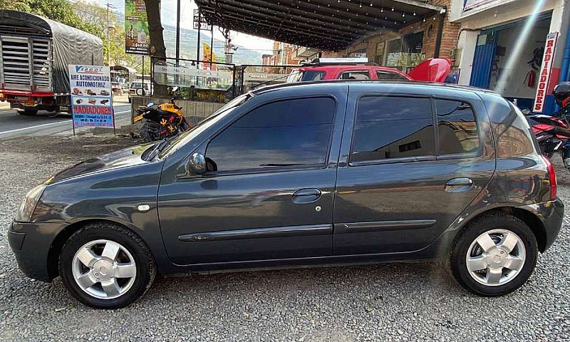 Renault Clio 1.6 Per...