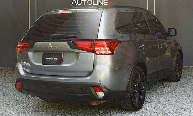 Mitsubishi Outlander...