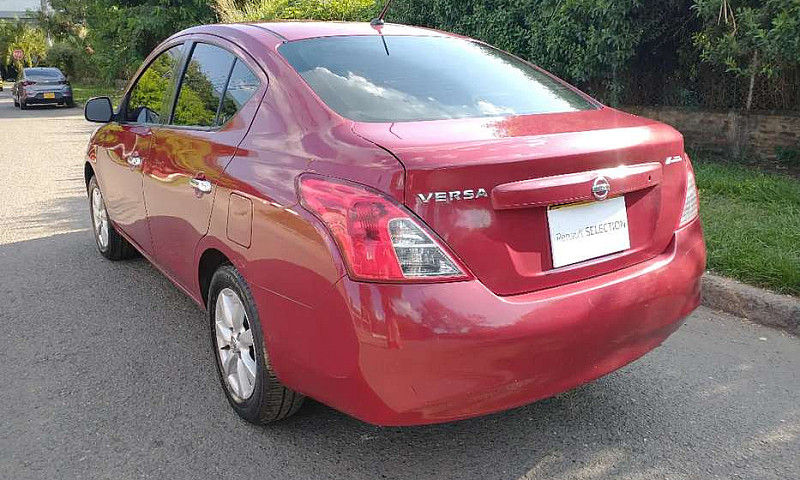 Nissan Versa 2013...