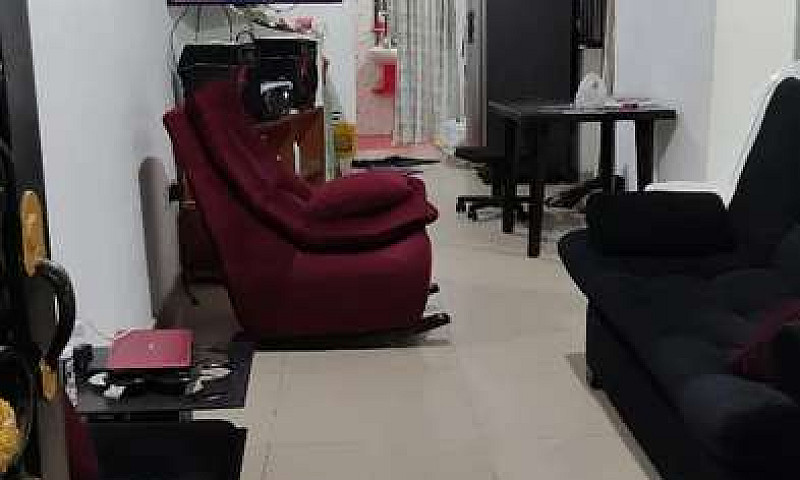 Se Vende Casa...