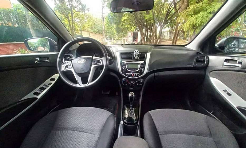 Renault Clio Style S...