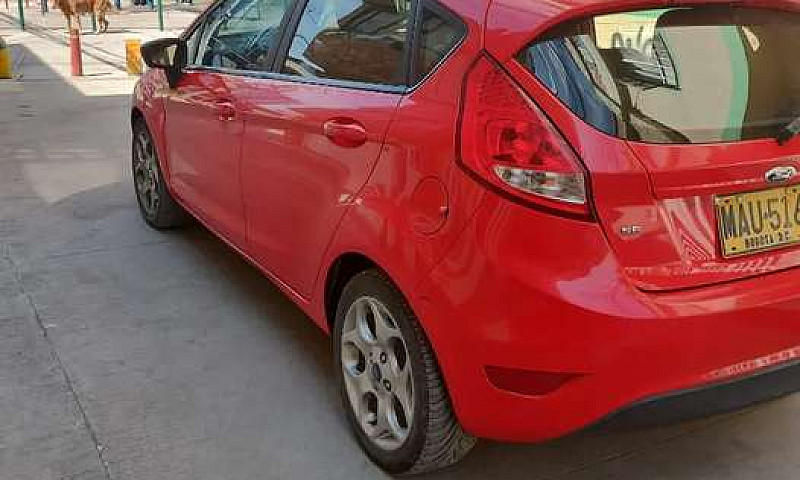 Vendo Ford Fiesta Se...