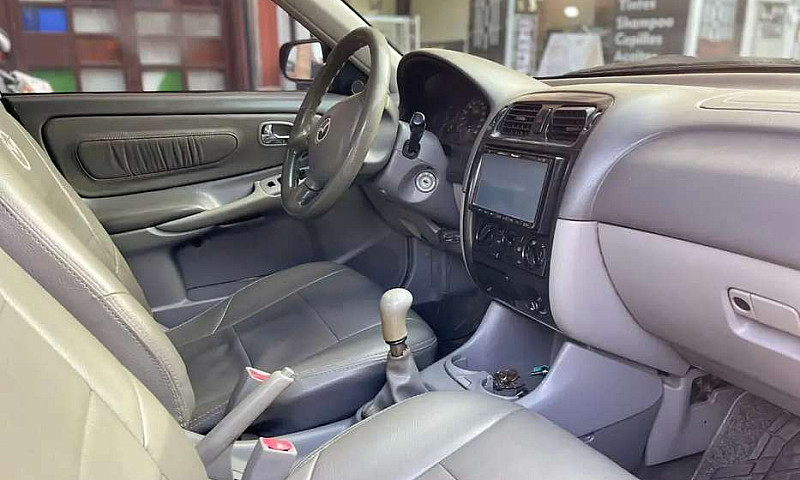 Mazda 626, Modelo 20...