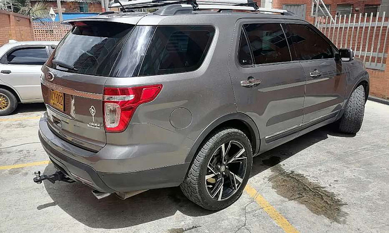 Ford Explorer 2013 L...