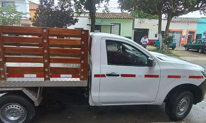 Nissan Frontier Esta...