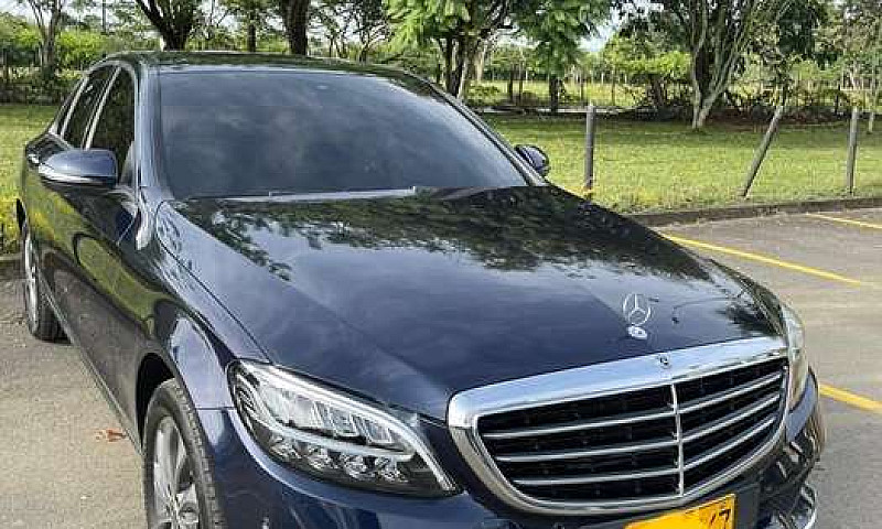 Mercedes Benz C200 E...